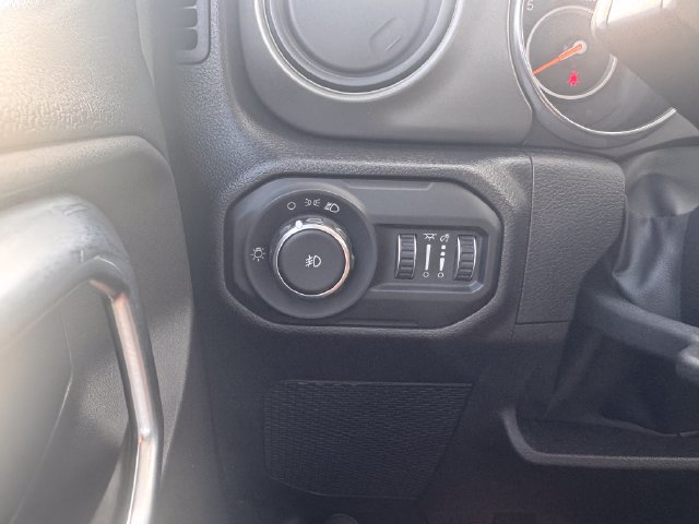 Used 2022 Jeep Wrangler Sport AWD/4WD image 33