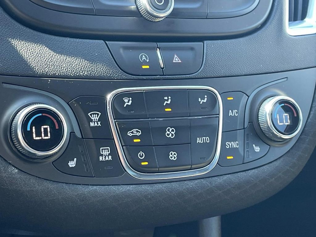 Used 2021 Chevrolet Malibu LT image 18