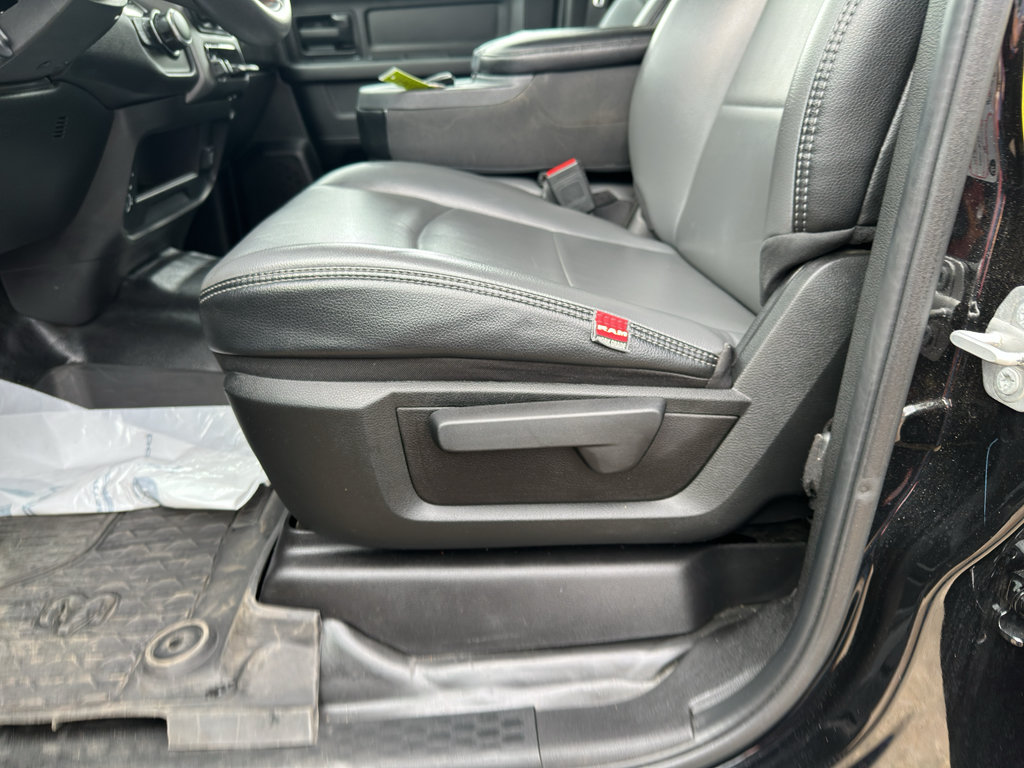 Used 2024 RAM 2500 Tradesman AWD/4WD image 13