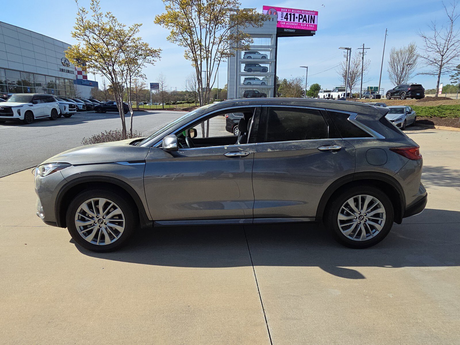 Certified 2023 INFINITI QX50 Luxe image 9
