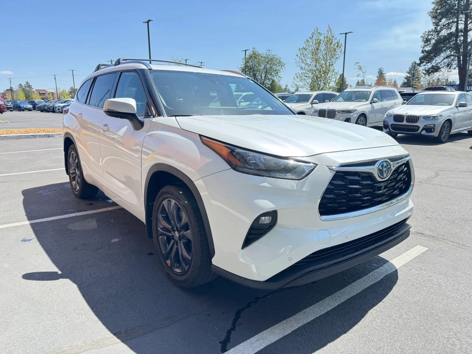 Used 2022 Toyota Highlander Limited AWD/4WD image 7