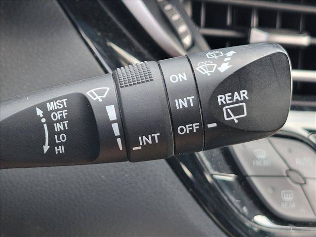 Used 2019 Toyota C-HR LE FWD image 14