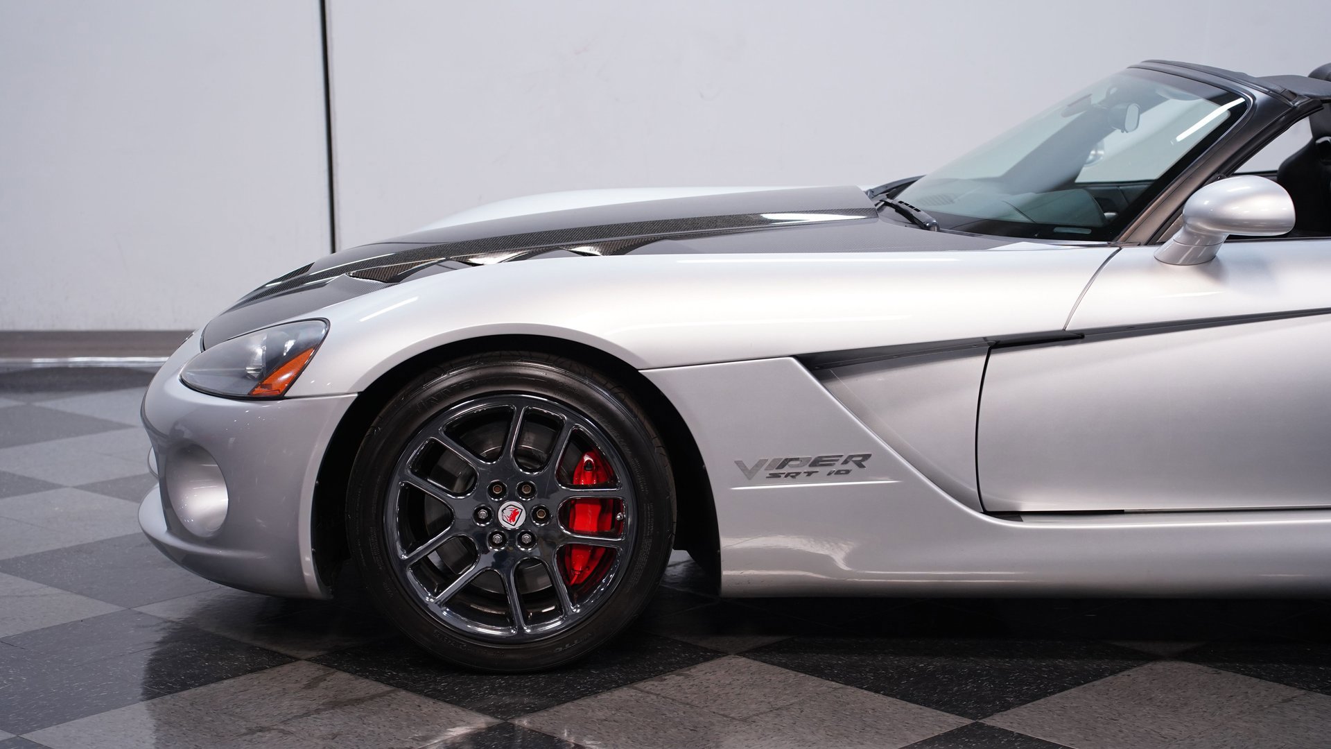 Used 2005 Dodge Viper SRT-10 image 21