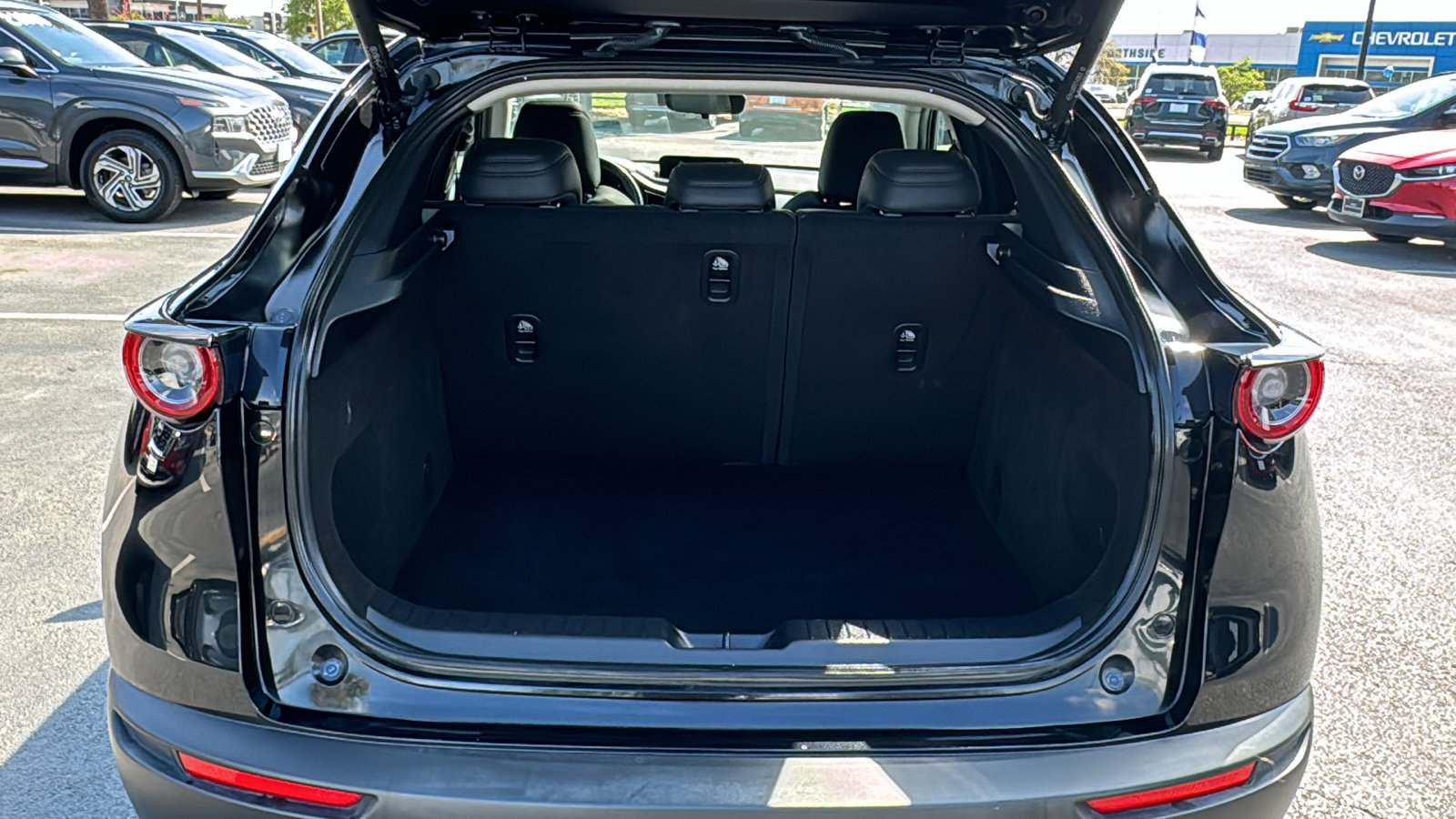 Used 2023 MAZDA CX-30 AWD 2.5 S w/ Premium Package image 19