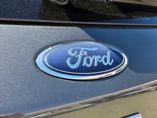 Certified 2022 Ford Escape SE w/ SE Sport Appearance Package FWD image 9