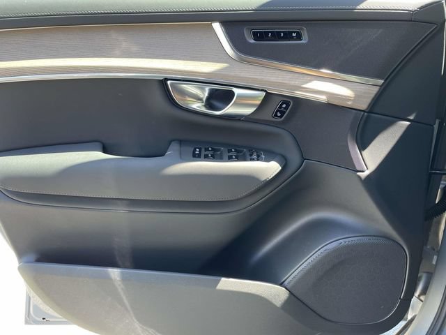 New 2026 Volvo XC90 B5 Core AWD/4WD image 31