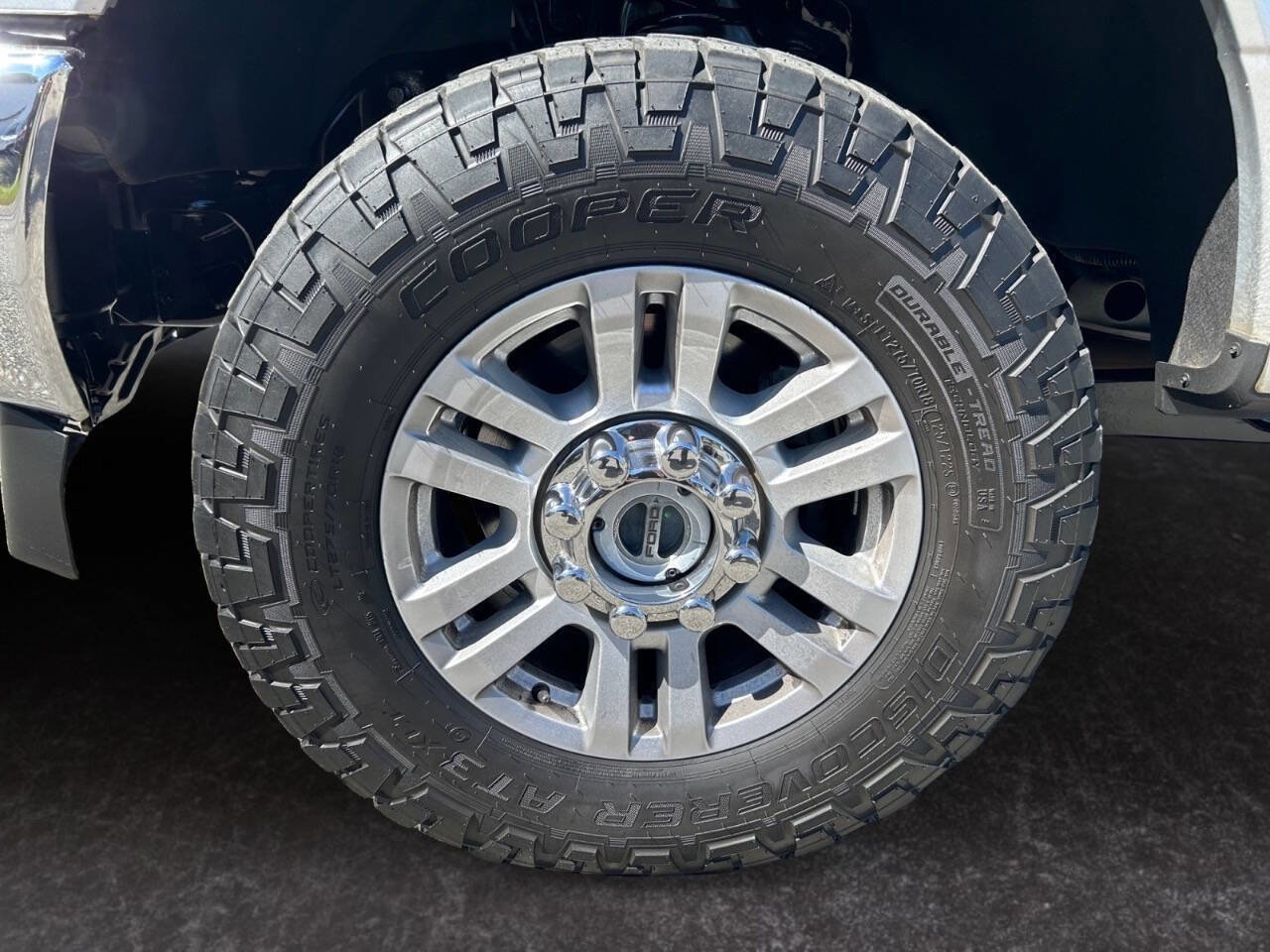 Used 2019 Ford F250 XLT w/ XLT Value Package image 19