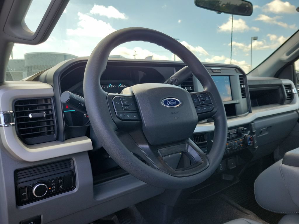 Used 2026 Ford F250 XL AWD/4WD image 16