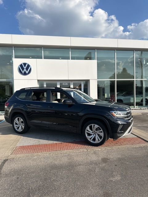 Used 2022 Volkswagen Atlas SE AWD/4WD image 2