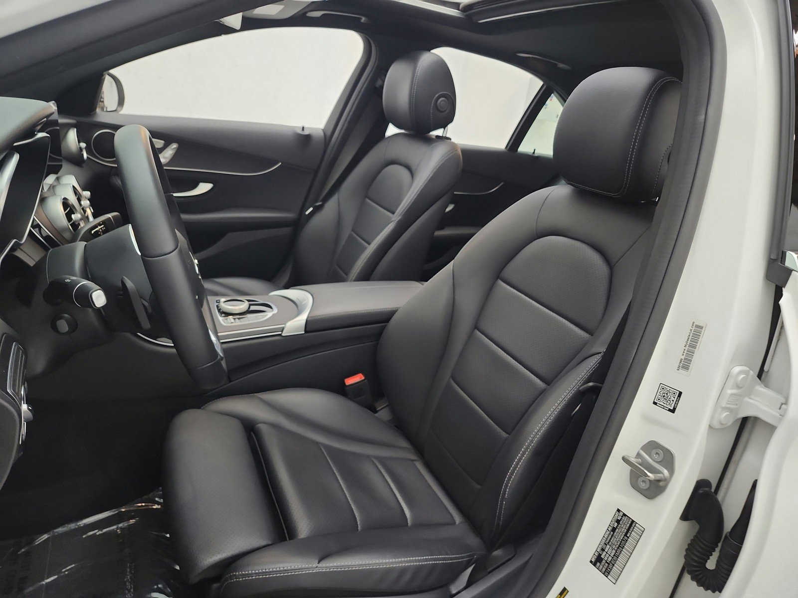 Used 2021 Mercedes-Benz C 300 Sedan image 10