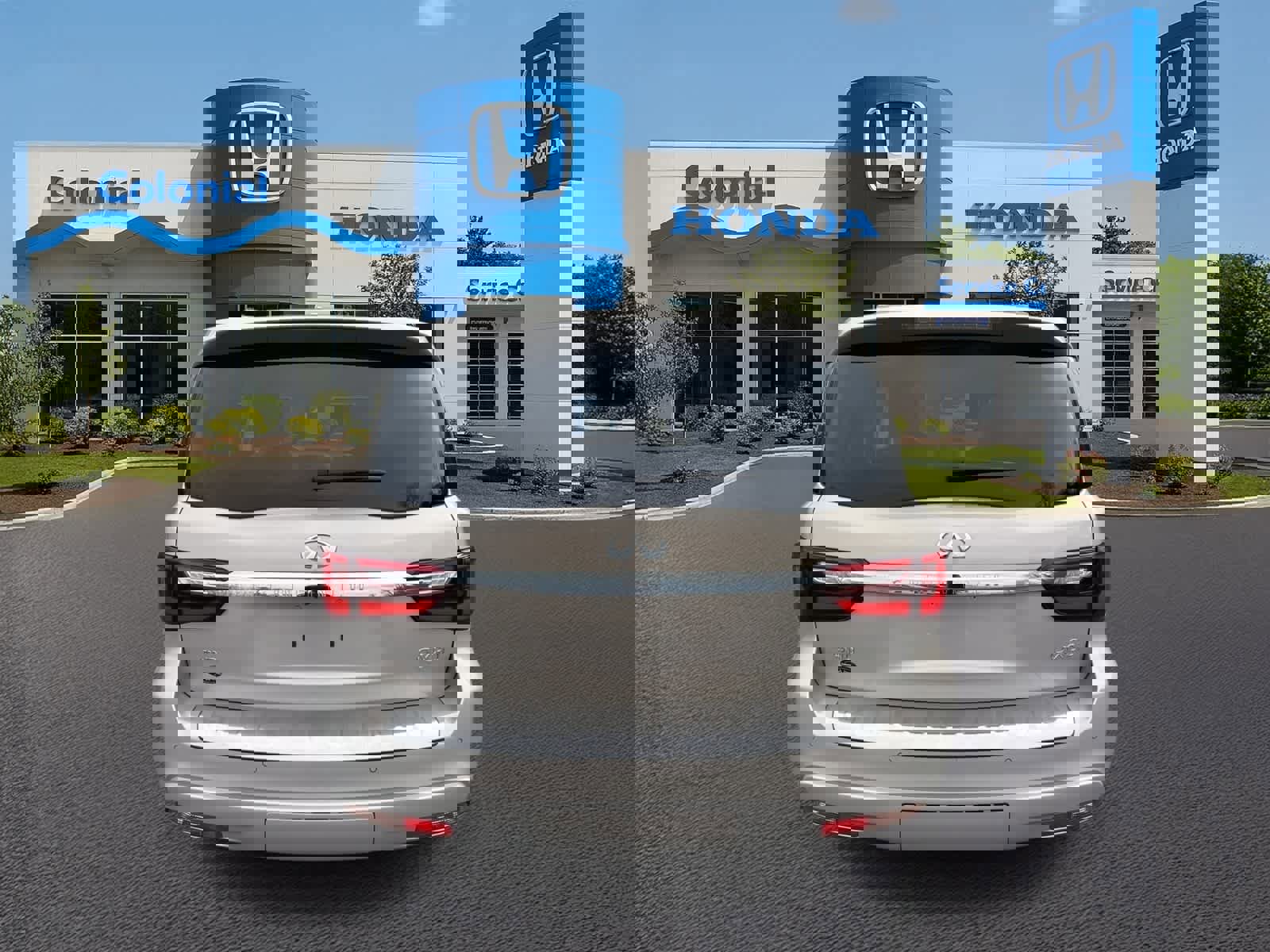 Used 2020 INFINITI QX80 Luxe w/ Sensory Package image 5