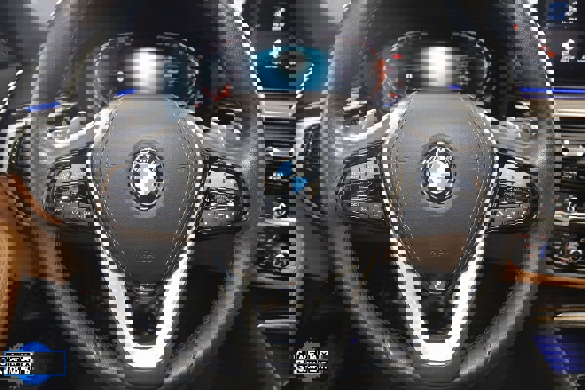 Used 2022 BMW 540i xDrive w/ M Sport Package image 42