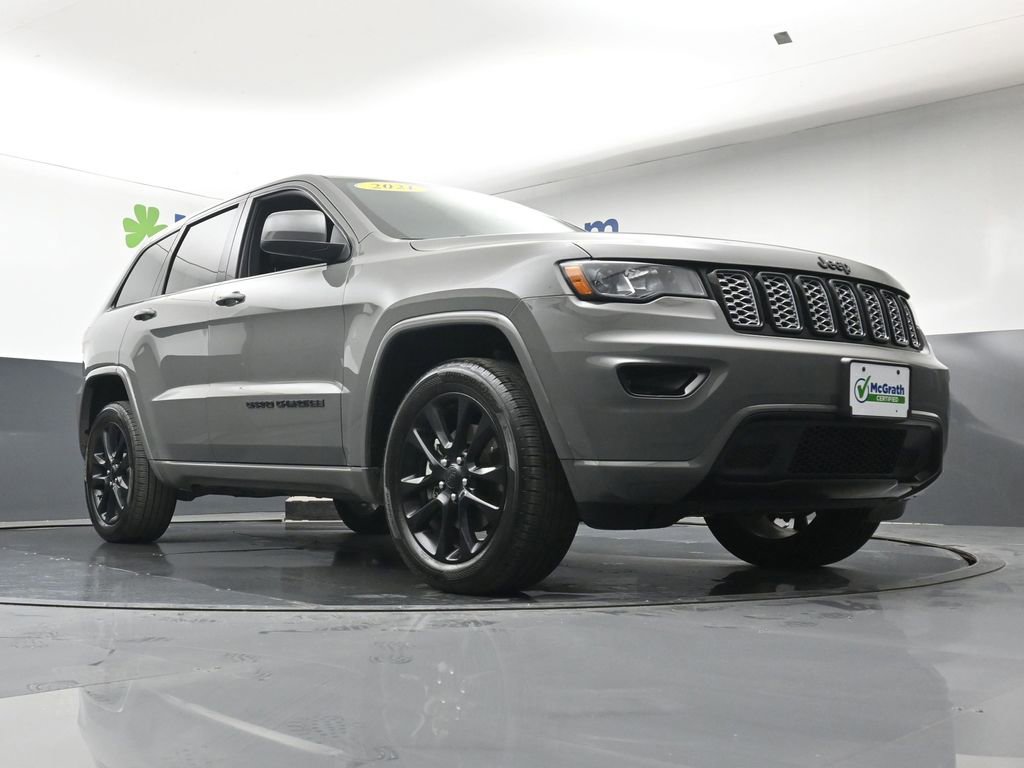 Used 2021 Jeep Grand Cherokee Laredo X AWD/4WD image 22