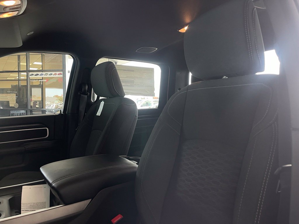 New 2027 RAM 3500 Big Horn AWD/4WD image 6