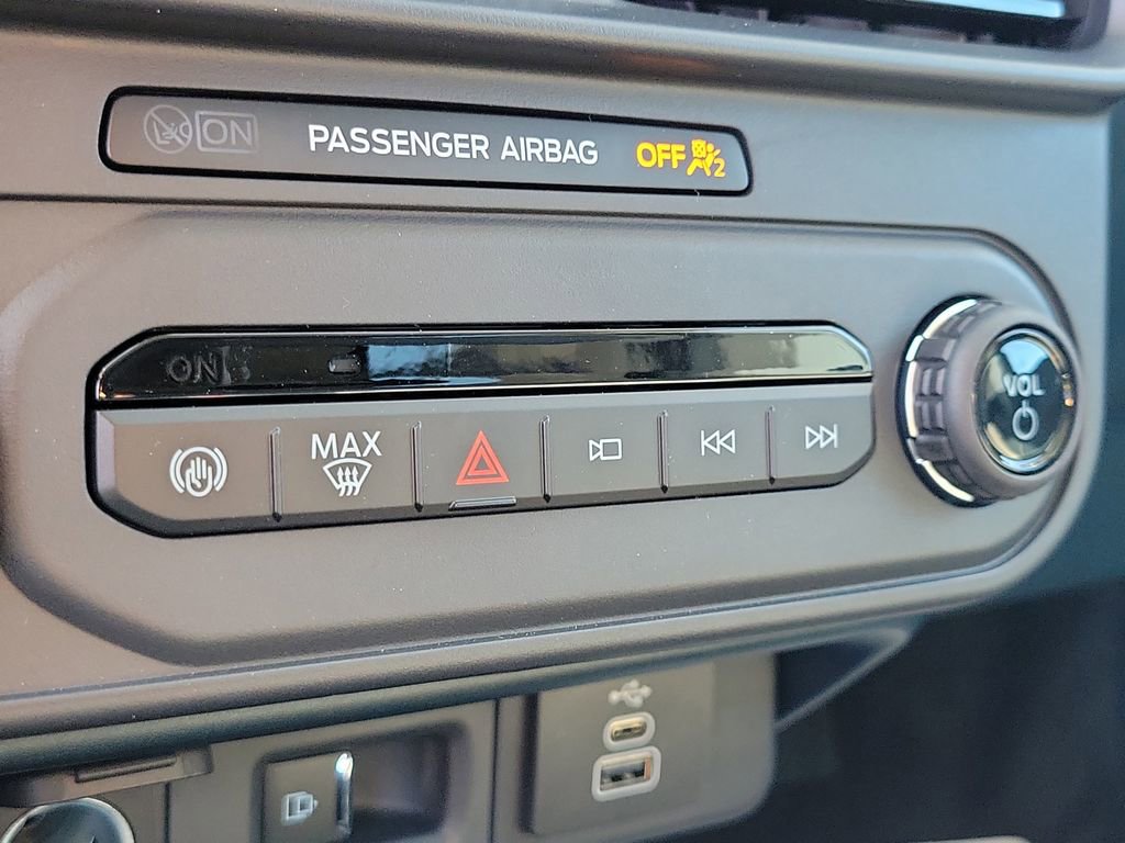 New 2026 Ford Maverick Lariat w/ Black Appearance Package image 27