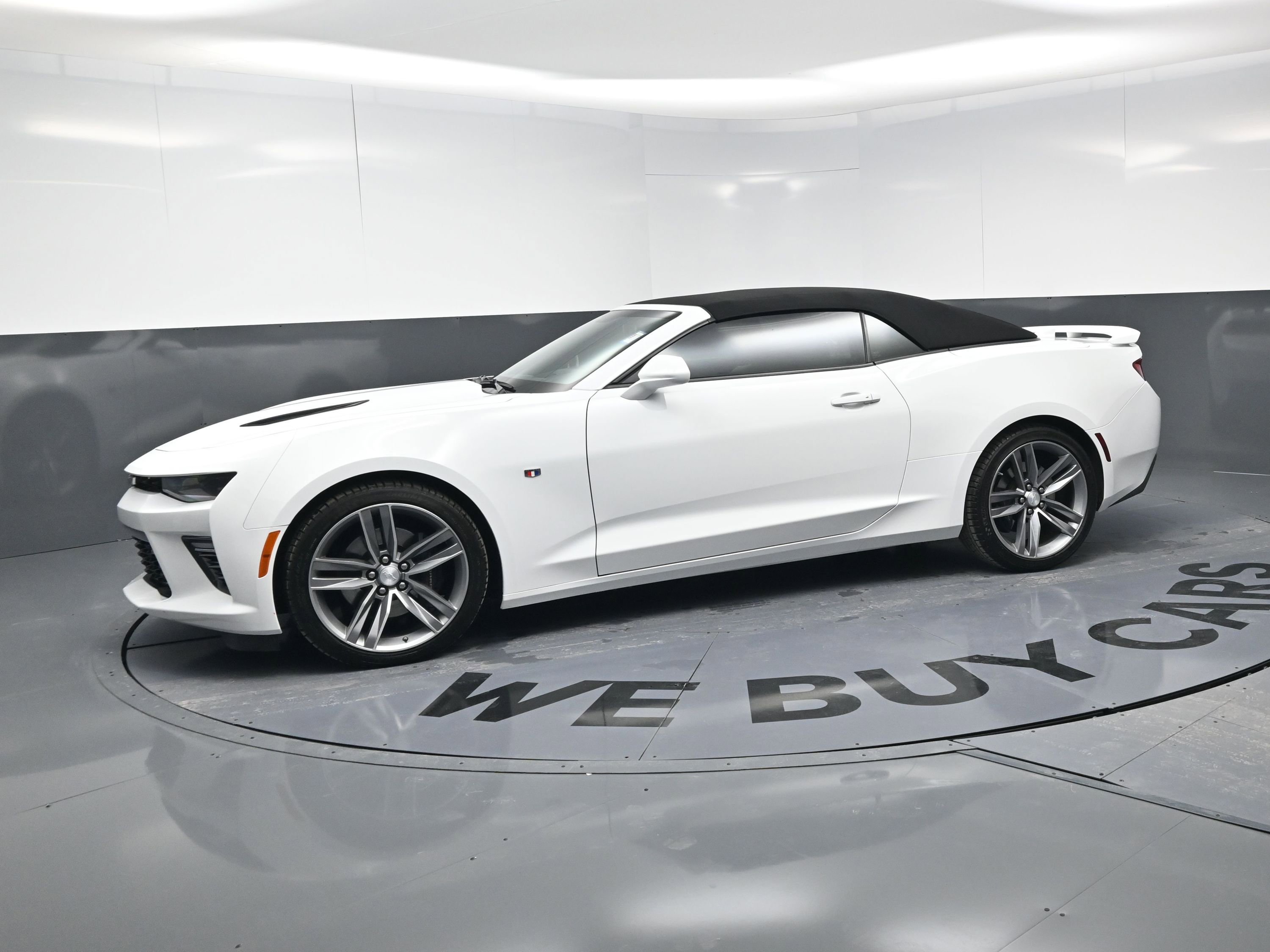 Used 2016 Chevrolet Camaro SS image 6