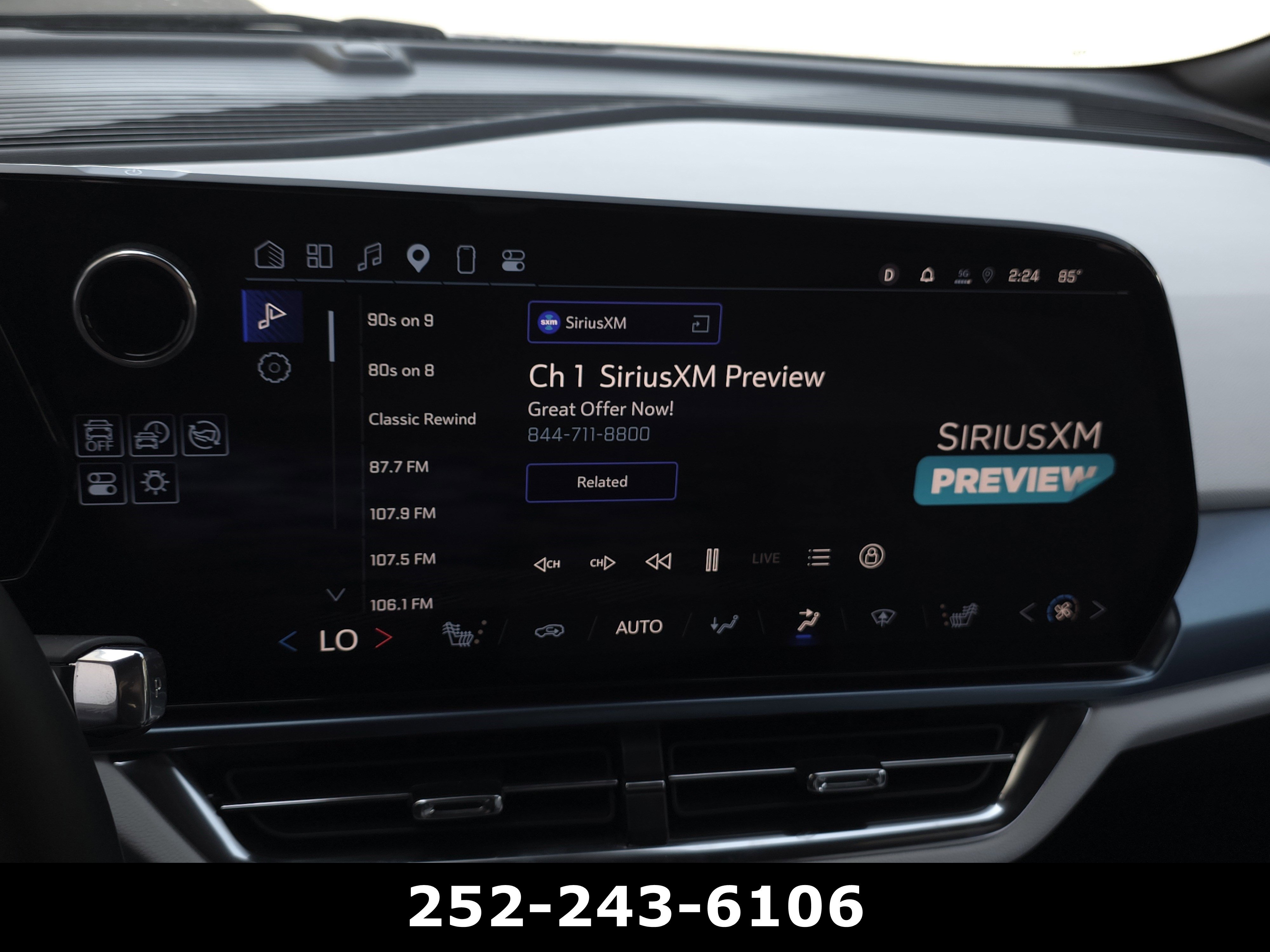 Used 2025 Chevrolet Equinox EV LT FWD image 17