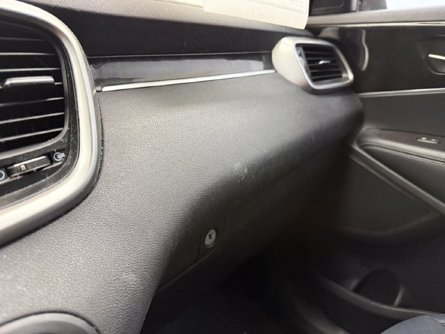 Used 2018 Kia Sorento L FWD image 22