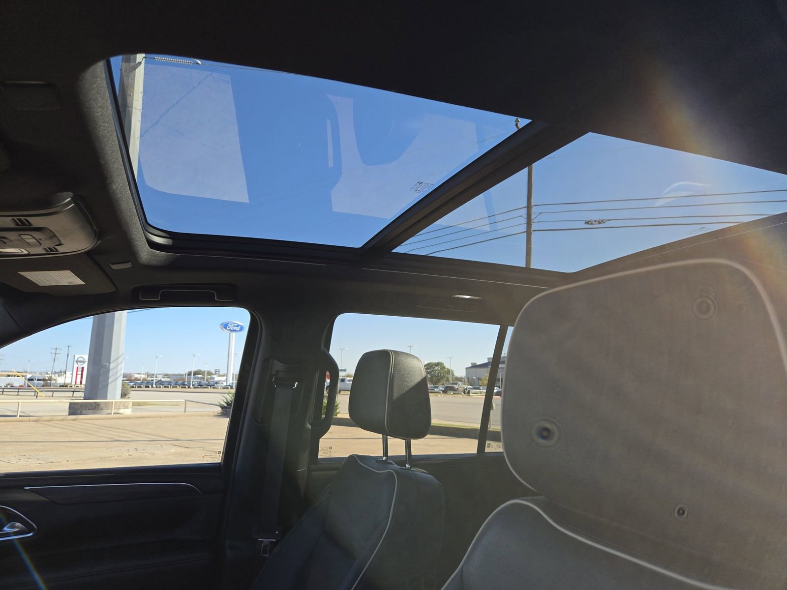 Used 2022 GMC Yukon SLT w/ SLT Luxury Package image 27