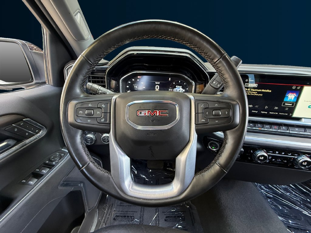 Used 2025 GMC Sierra 1500 SLT AWD/4WD image 13