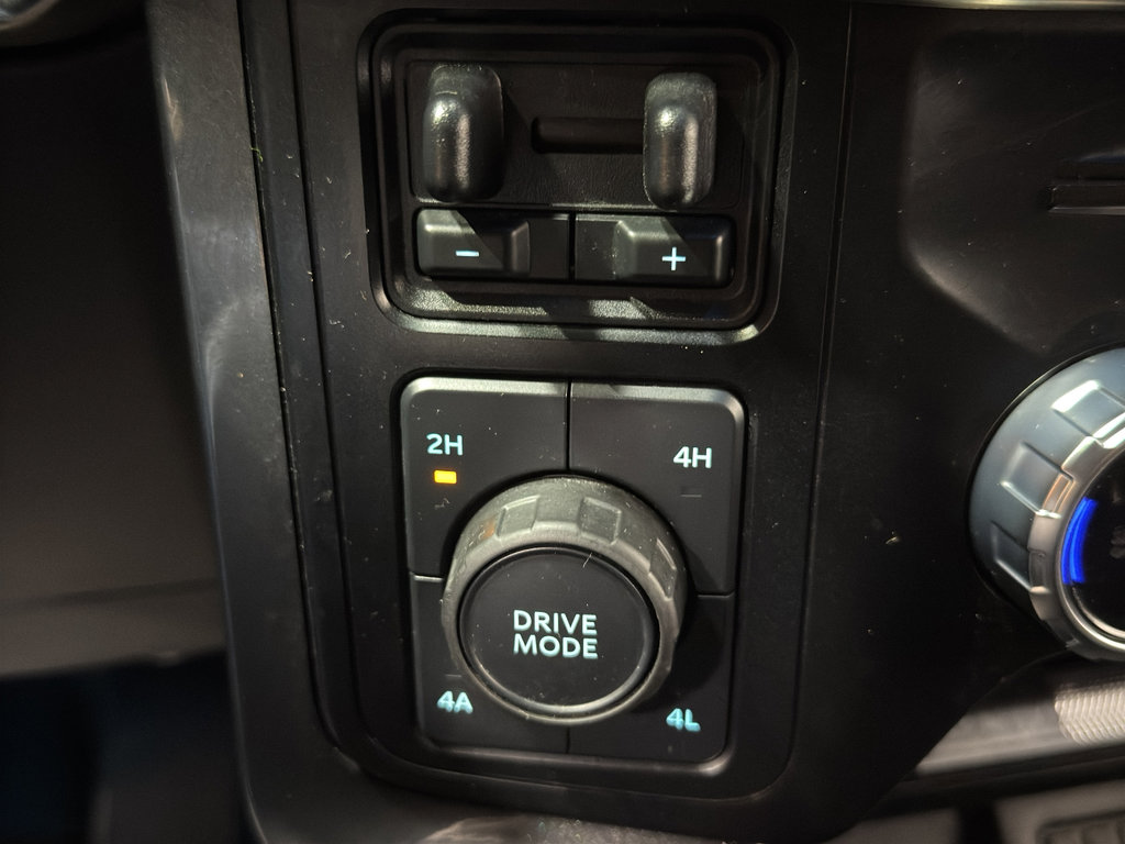 Used 2023 Ford F150 Lariat w/ Equipment Group 502A High image 33