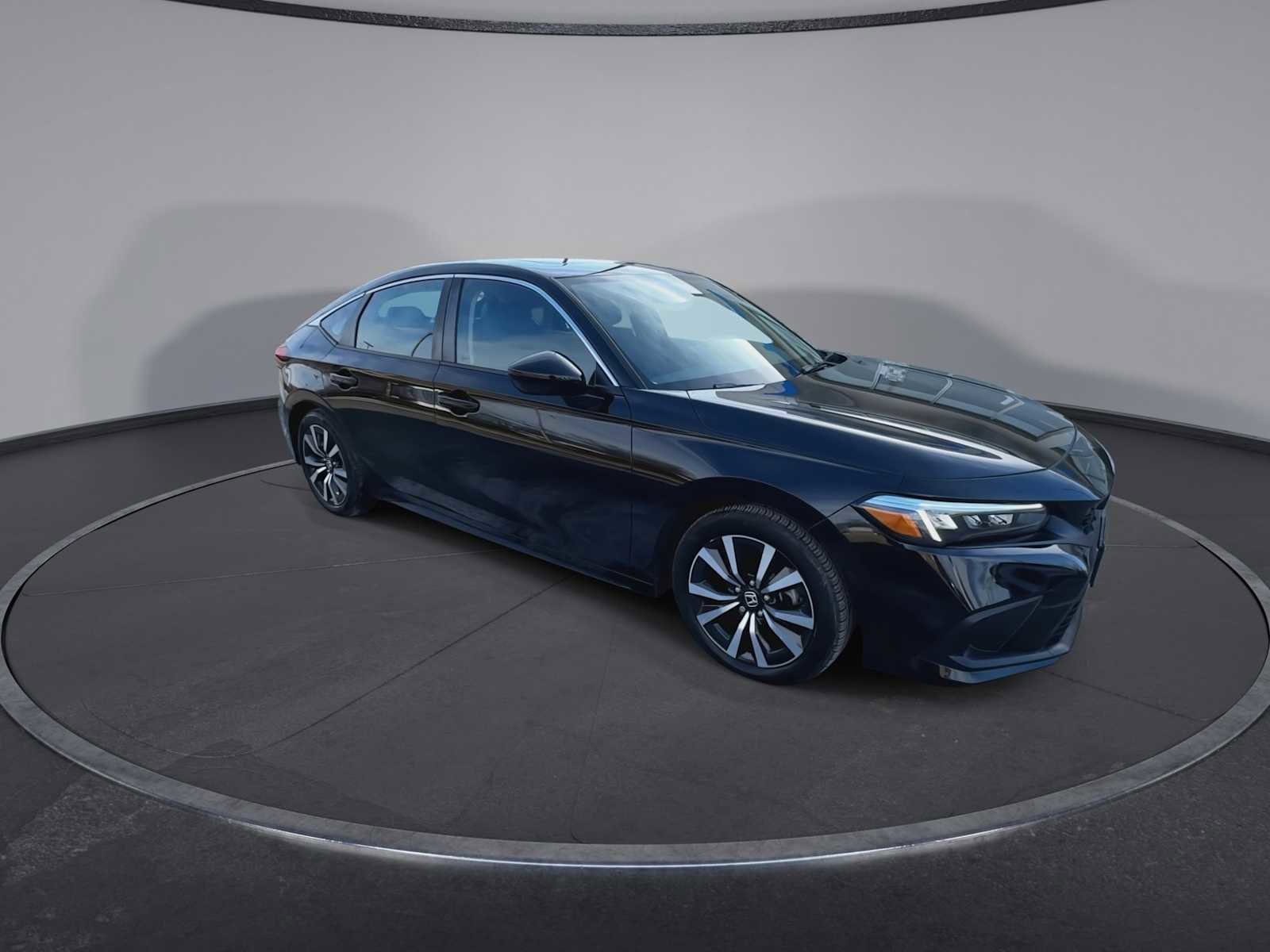 Certified 2024 Honda Civic EX-L image 2