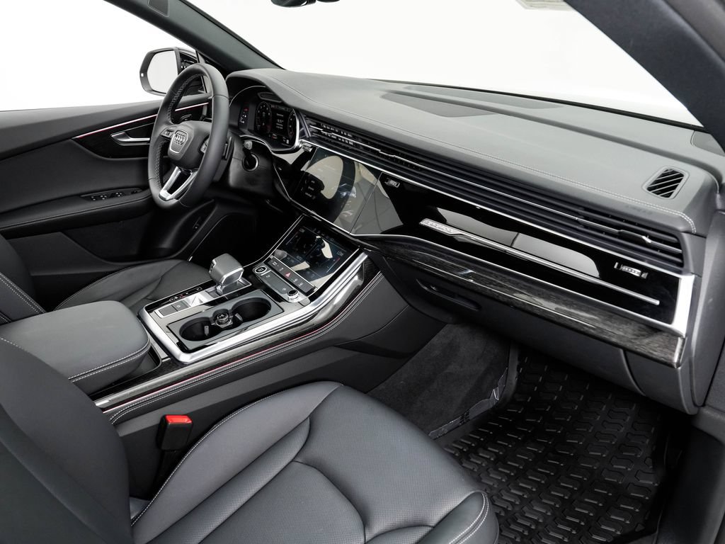 Certified 2024 Audi Q8 Premium Plus w/ Premium Plus Package AWD/4WD image 23