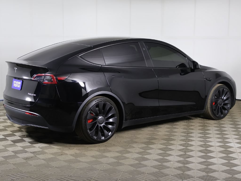 Used 2024 Tesla Model Y Performance AWD/4WD image 12