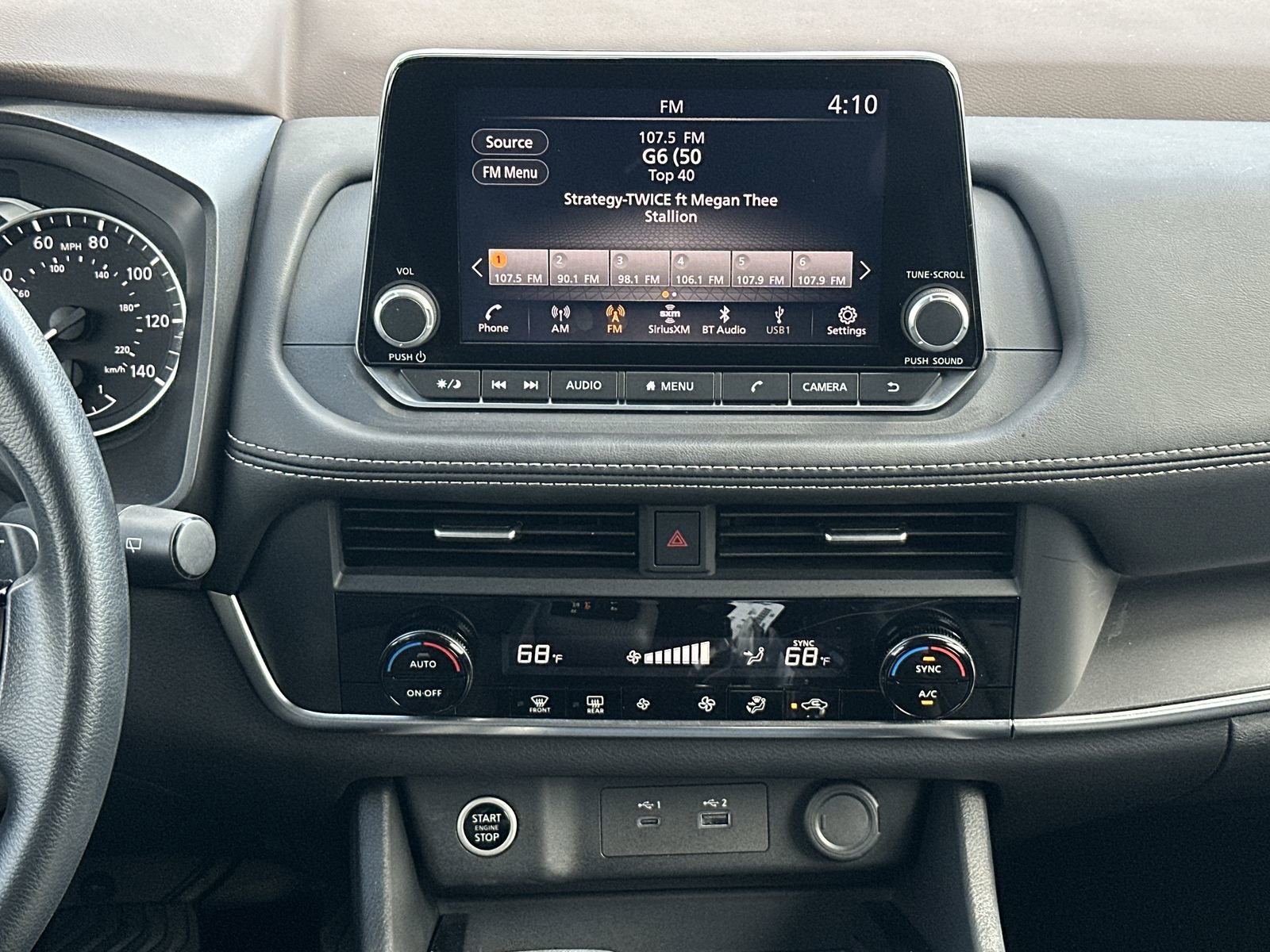 Used 2023 Nissan Rogue SV FWD image 25