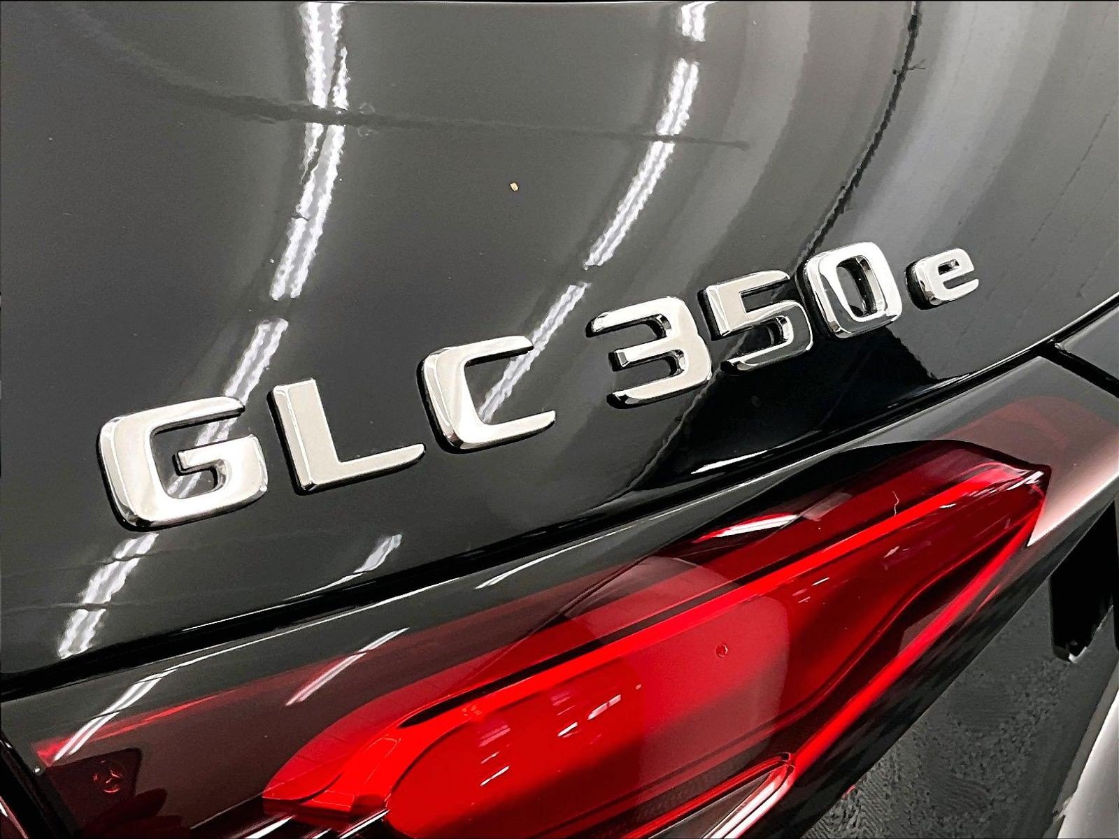 Certified 2025 Mercedes-Benz GLC 350e 4MATIC image 32