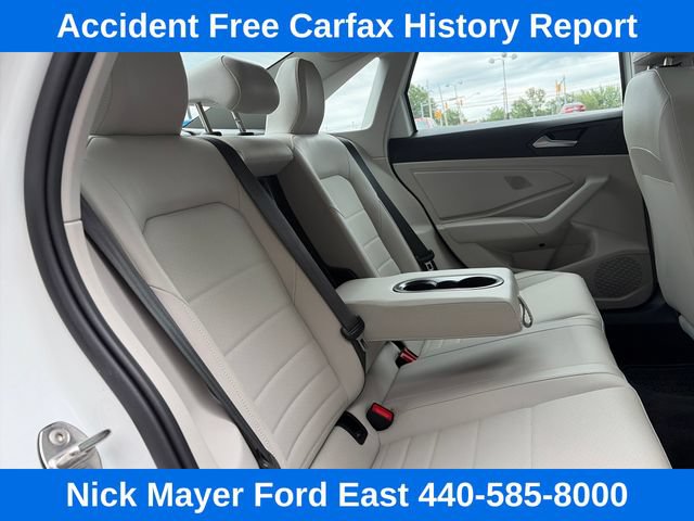 Used 2023 Volkswagen Jetta SE w/ Panoramic Sunroof Package FWD image 17
