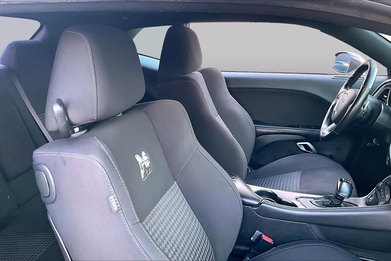 Used 2019 Dodge Challenger R/T Scat Pack RWD image 9