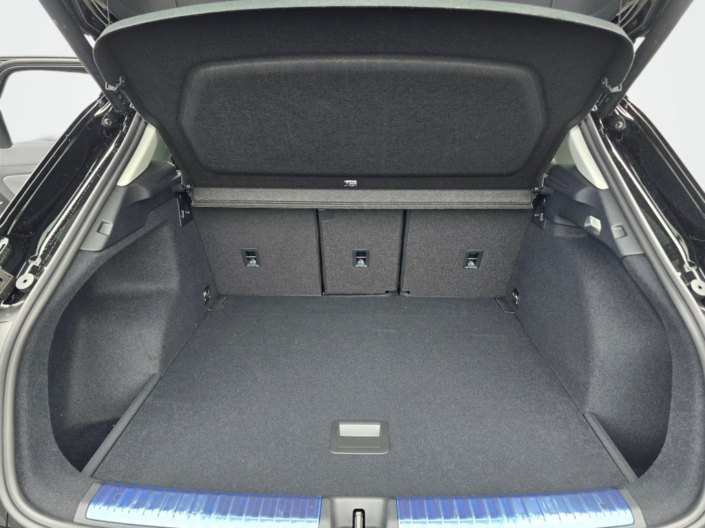 New 2026 Audi Q3 quattro 2.0T AWD/4WD image 12
