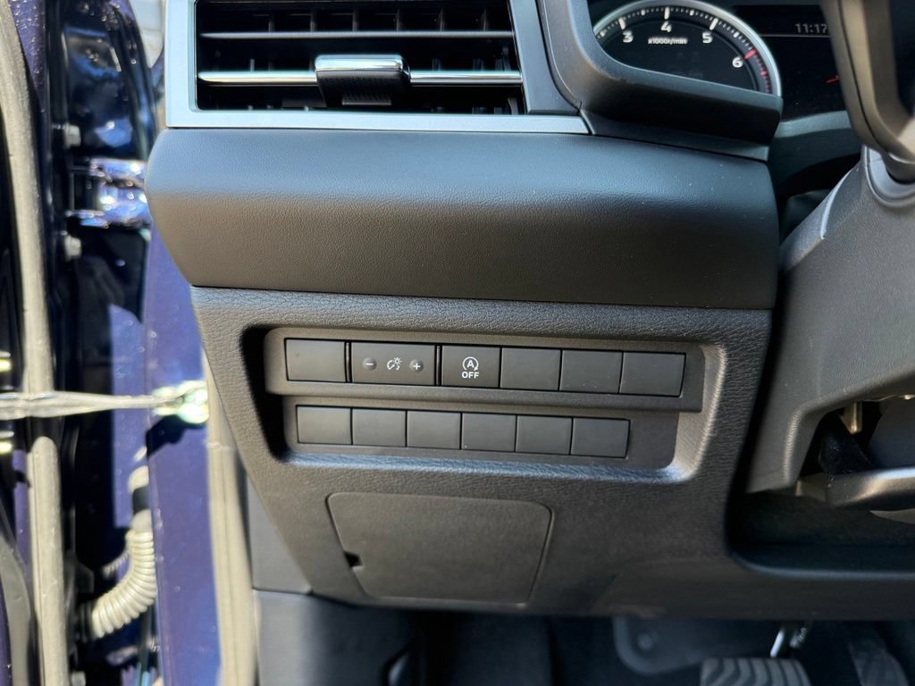 New 2026 Mitsubishi Outlander ES FWD image 32