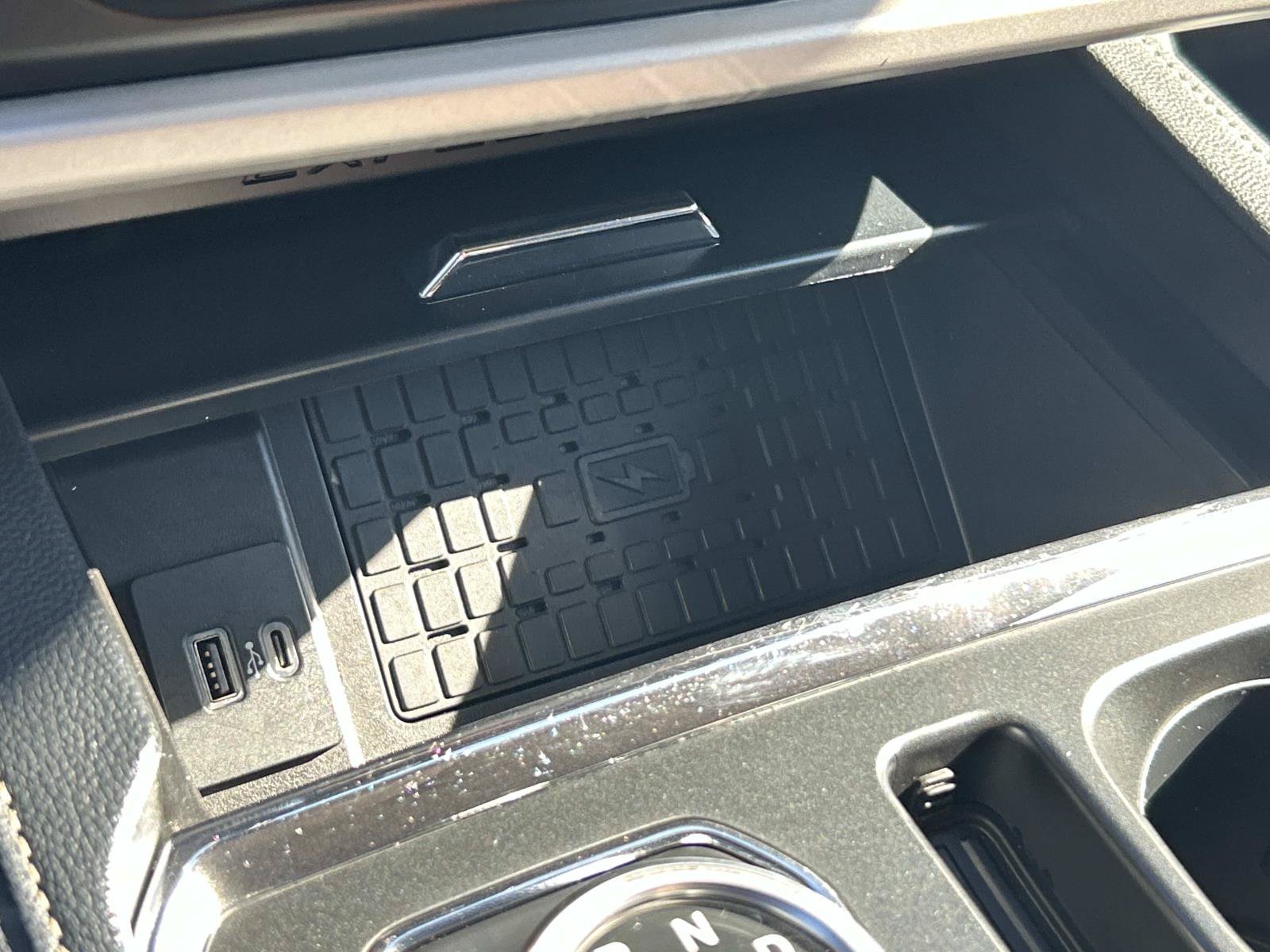 Used 2024 Ford Expedition Max XLT RWD image 38