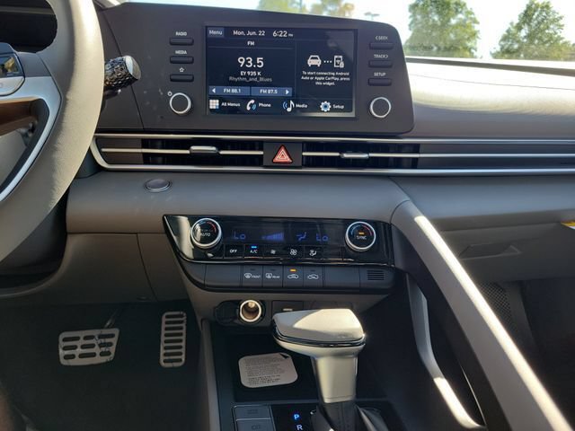 New 2026 Hyundai Elantra Sport FWD image 15