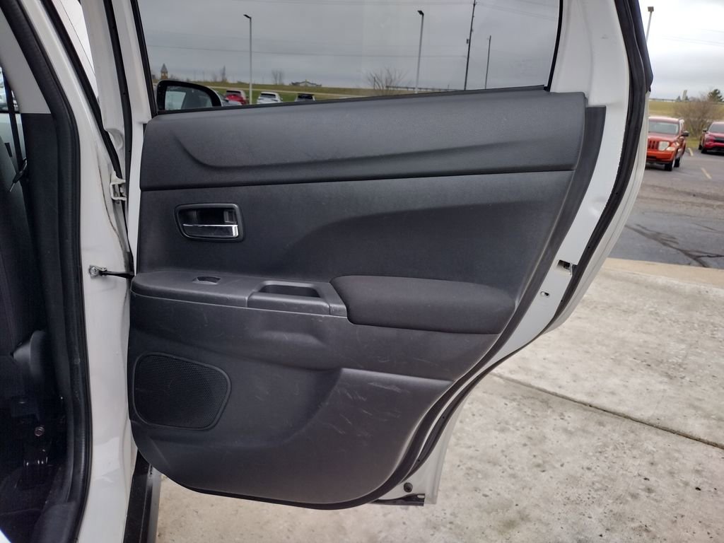 Used 2017 Mitsubishi Outlander Sport ES FWD image 24