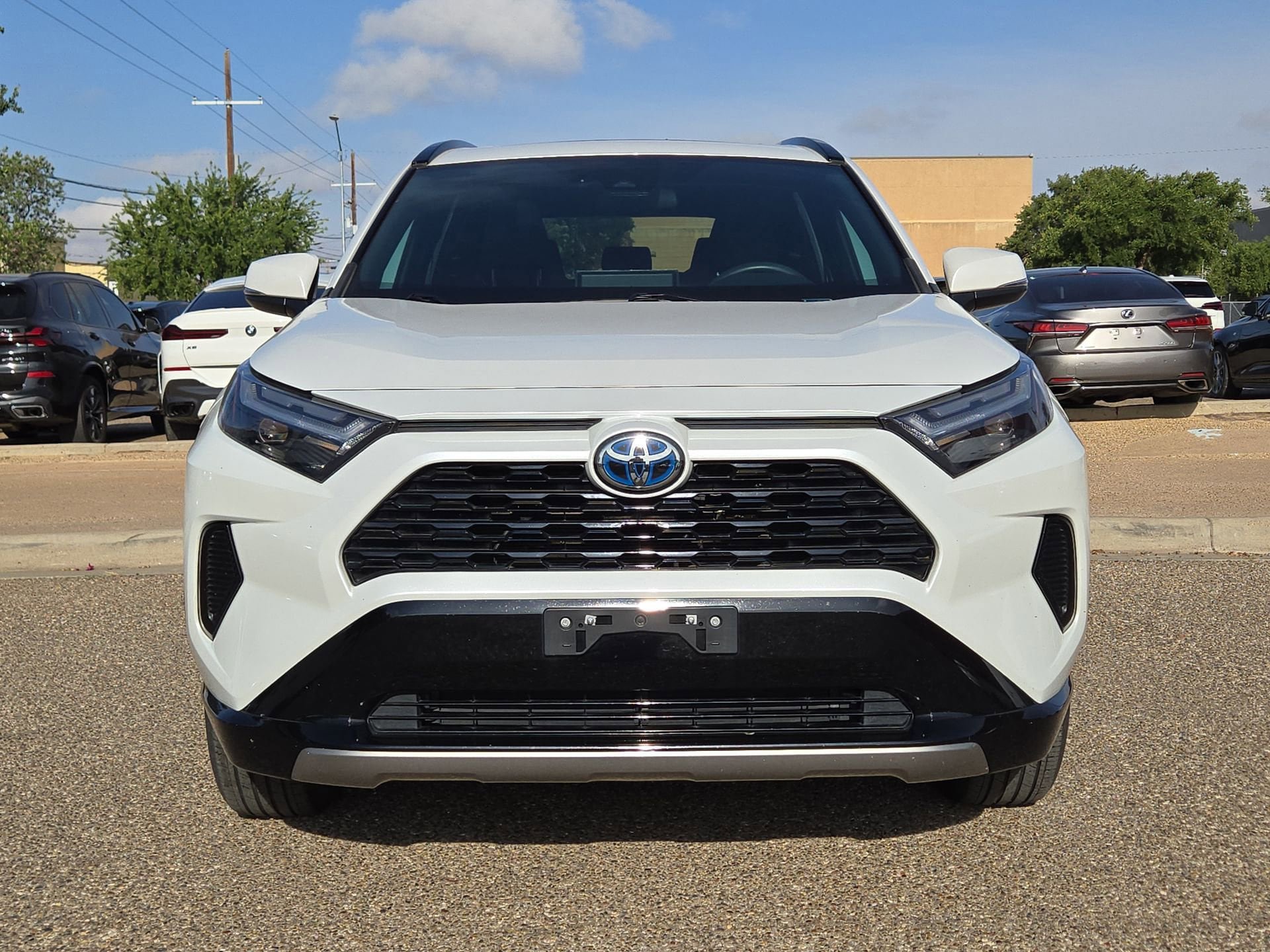 Used 2024 Toyota RAV4 SE w/ Convenience Package AWD/4WD image 10