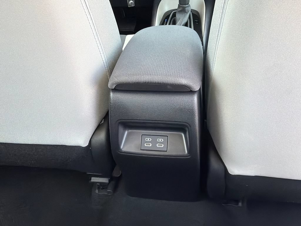 Used 2025 Toyota Corolla LE FWD image 13