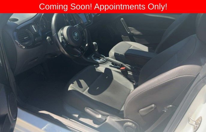 Used 2018 Volkswagen Beetle 2.0T S w/ Style & Comfort Package For S FWD image 3