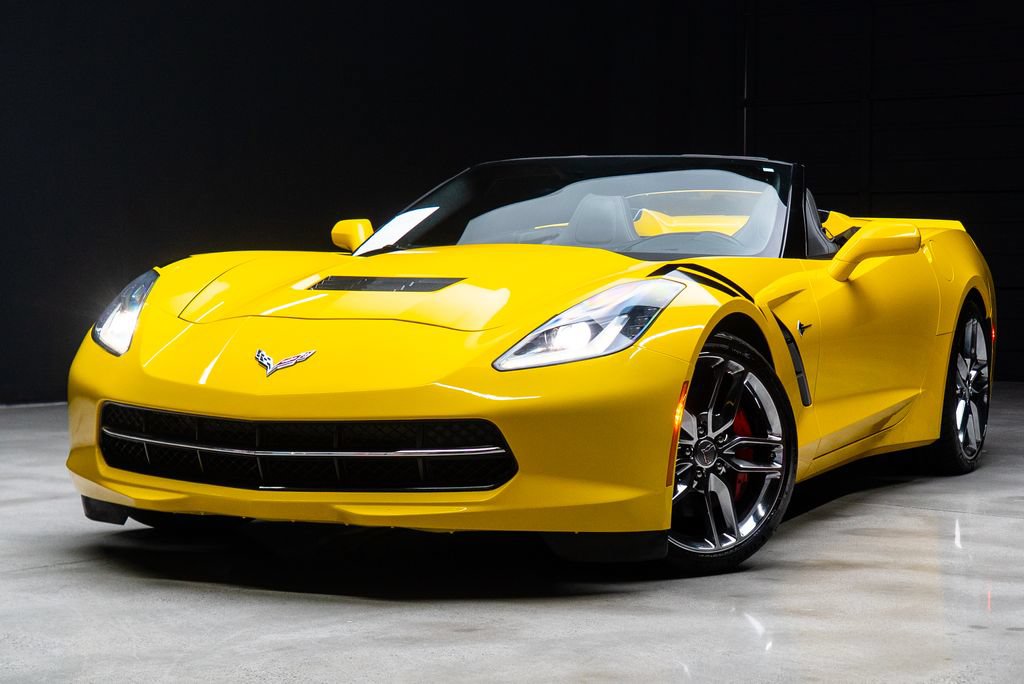 Used 2015 Chevrolet Corvette Stingray Convertible w/ 3LT Preferred Equipment Group RWD image 2