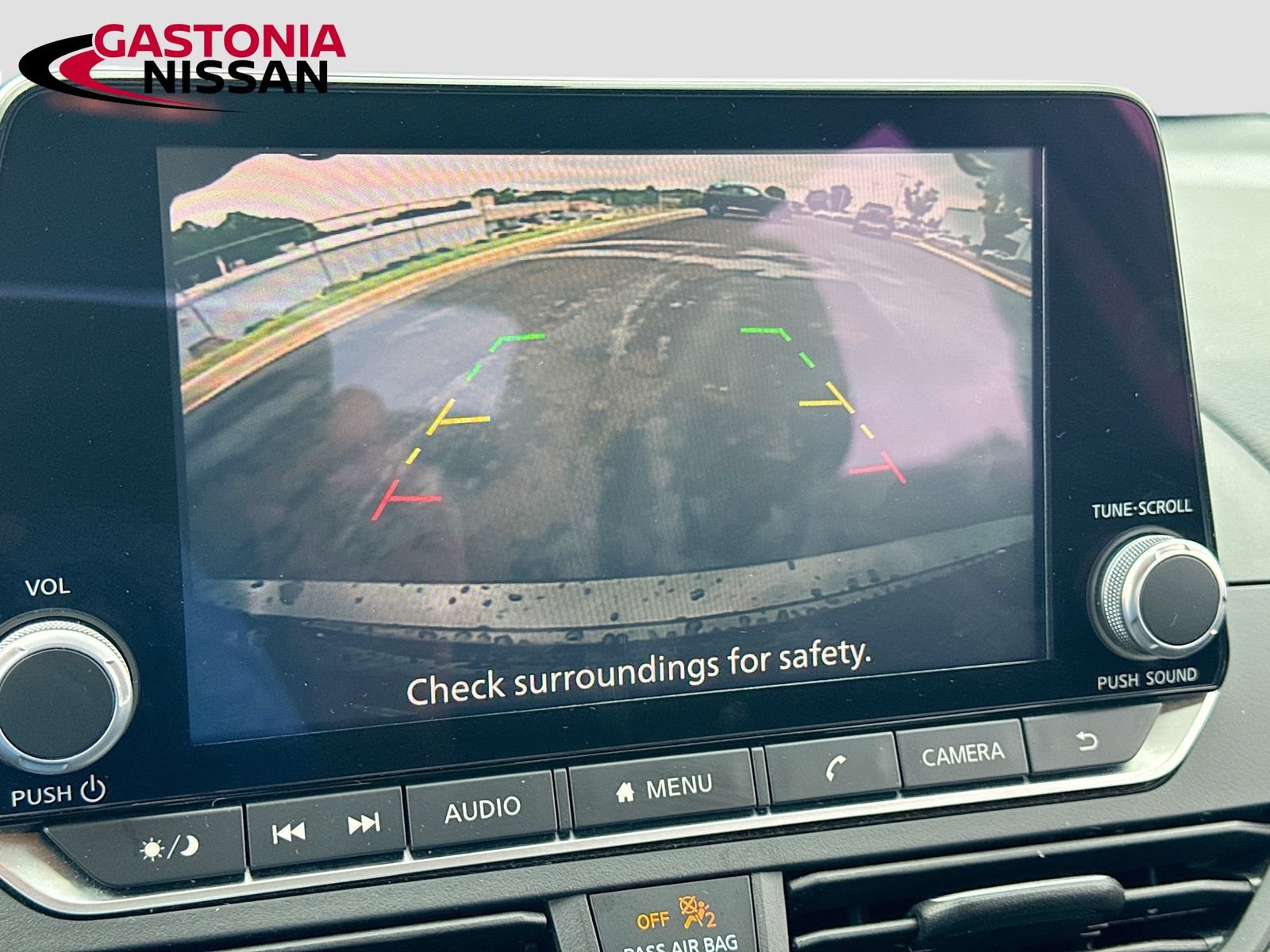 Used 2025 Nissan Altima 2.5 SV FWD image 18