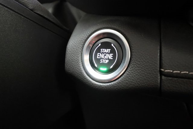 Used 2023 Buick Envision Essence image 19