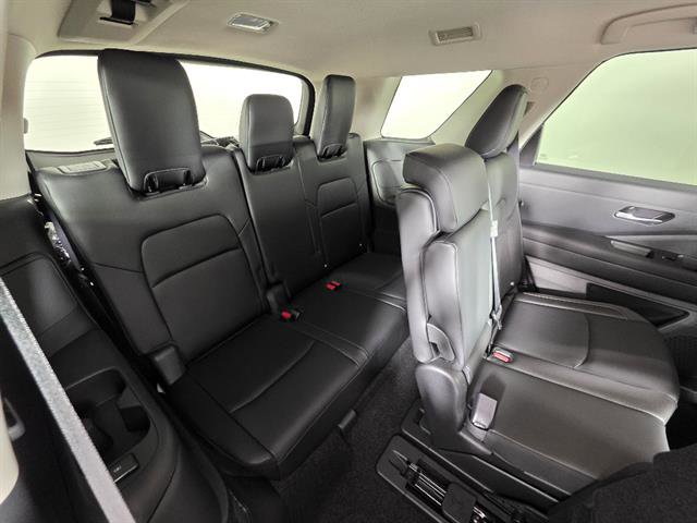 New 2026 Nissan Pathfinder SL AWD/4WD image 19