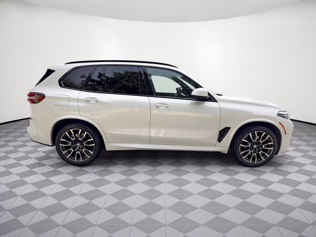 Used 2024 BMW X5 xDrive40i AWD/4WD image 8