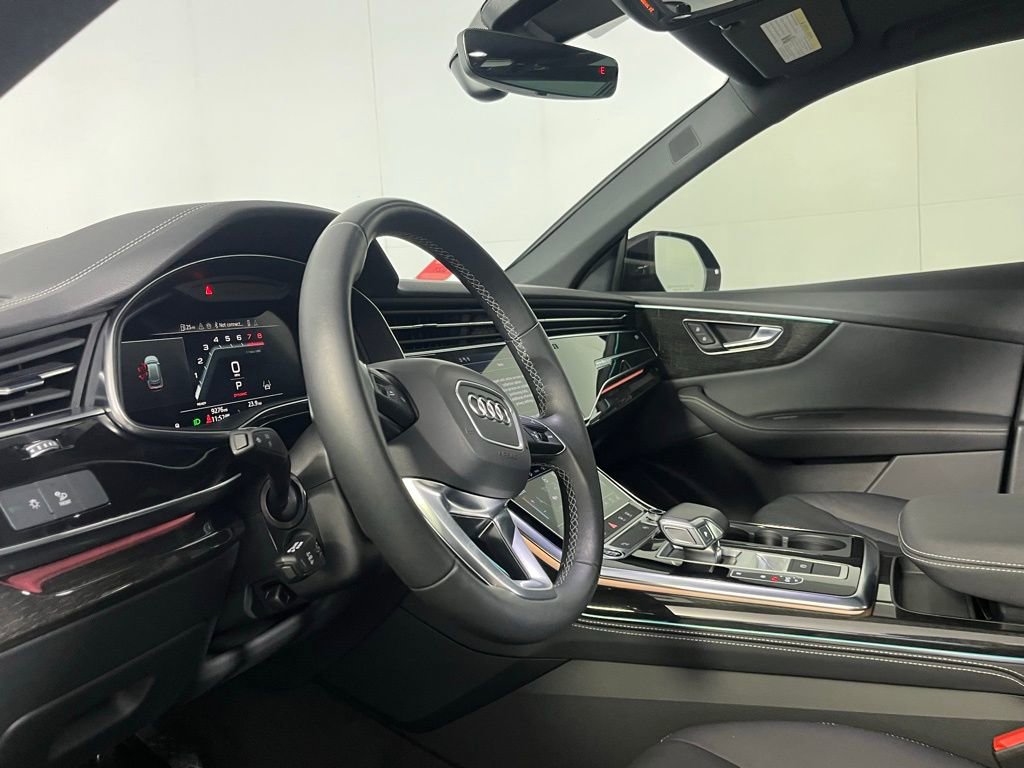 Used 2024 Audi Q8 Premium Plus w/ Premium Plus Package image 22