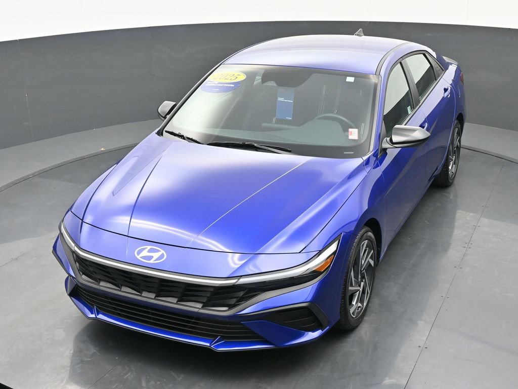 Certified 2025 Hyundai Elantra Sport image 35