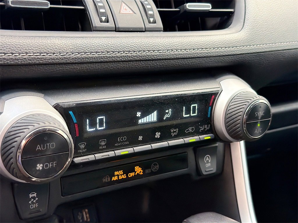 Used 2023 Toyota RAV4 XLE Premium image 16