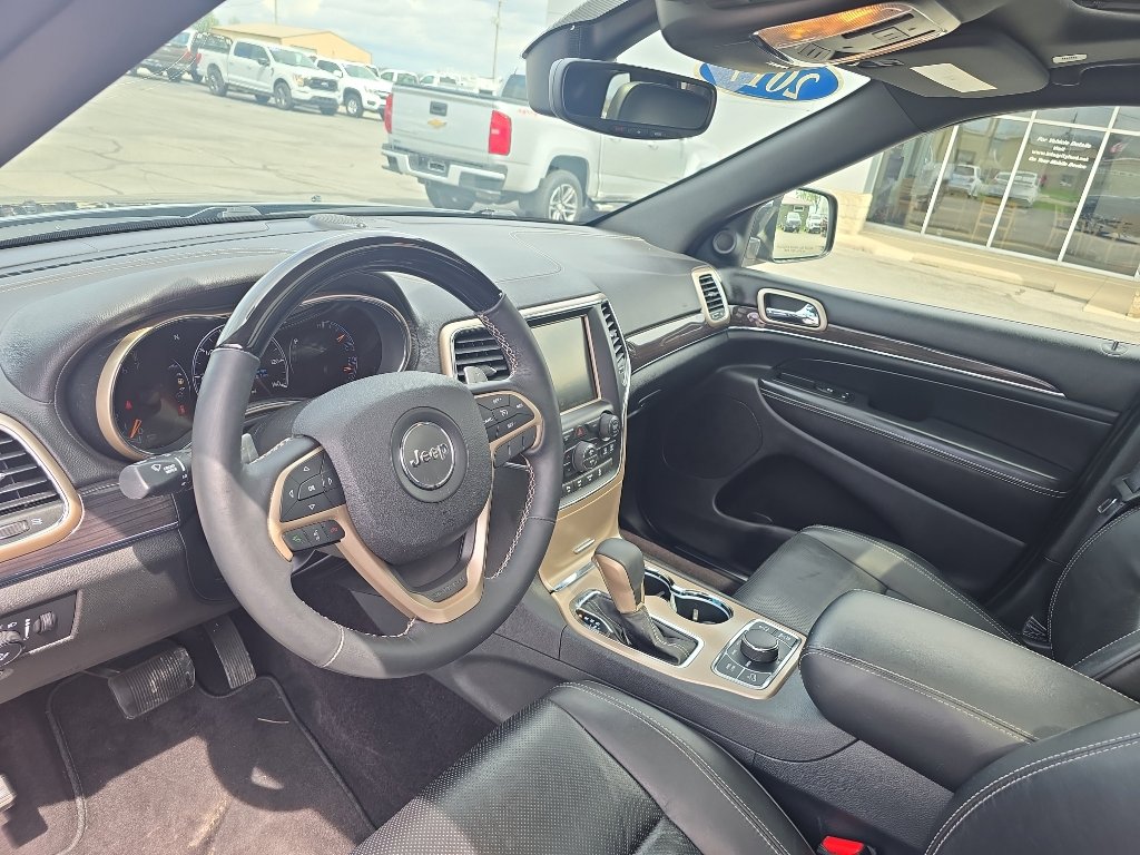 Used 2017 Jeep Grand Cherokee Overland image 17