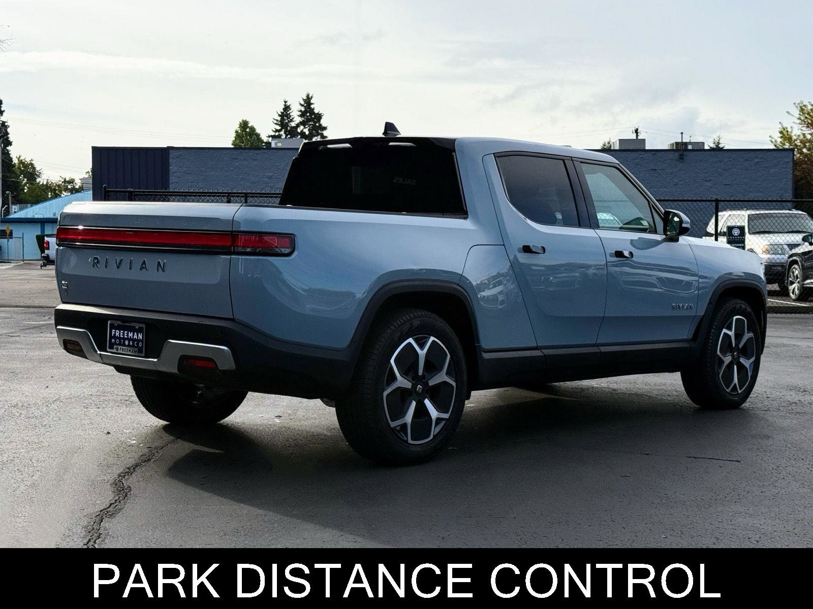 Used 2024 Rivian R1T Adventure image 7